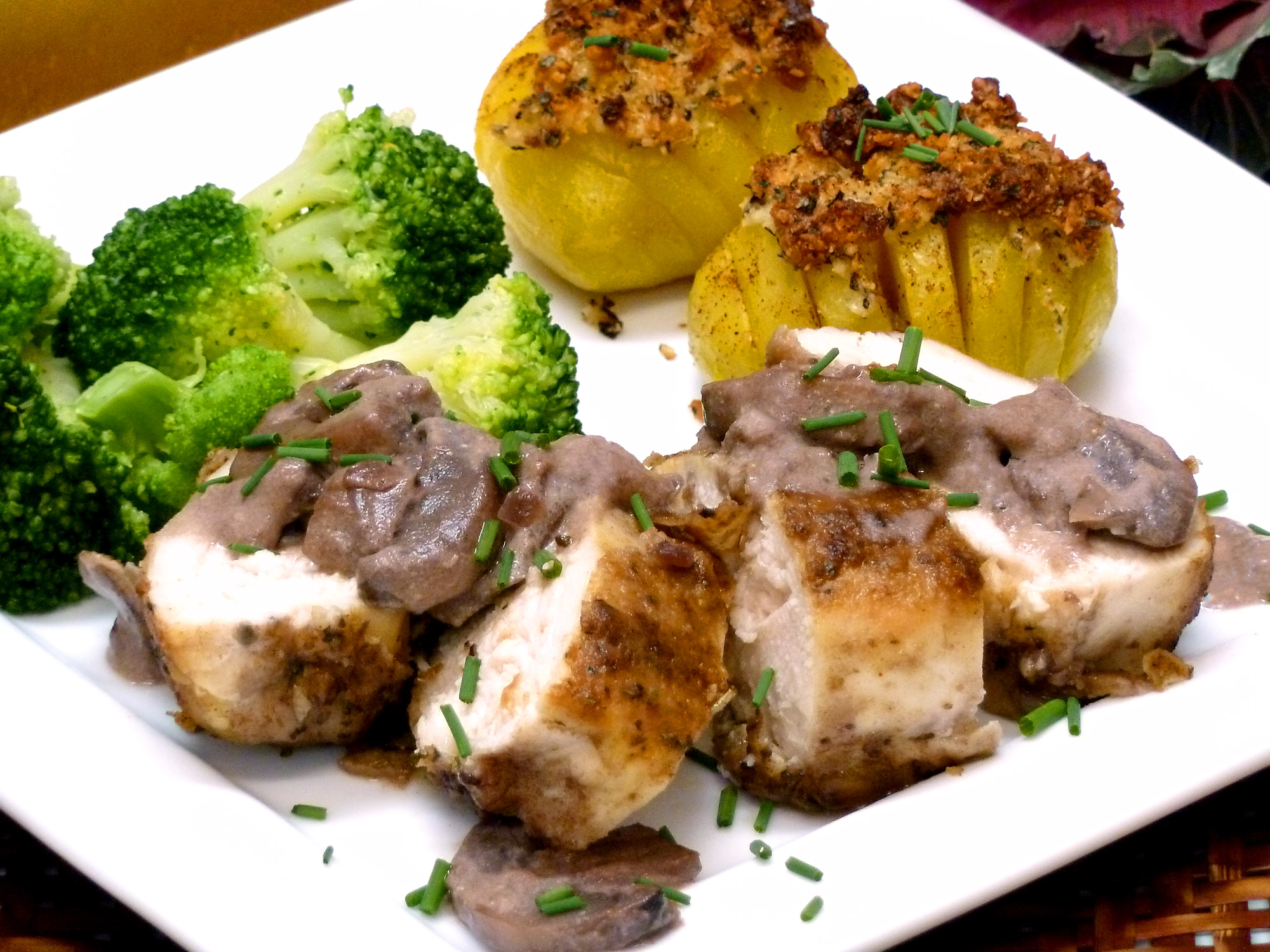 Merlot Mushroom Chicken takes about 30 minutes to make.
