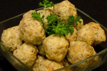 Chicken Sausage Meatballs will make your tongue sing at your next party.