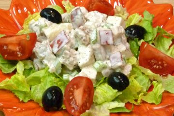 Apple Chicken Salad adds the sweet crunch of apples with the tang of ranch dressing for a winning combination of flavors.