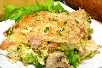 A classic French recipe becomes a great family meal in Chicken Cordon Bleu Casserole.