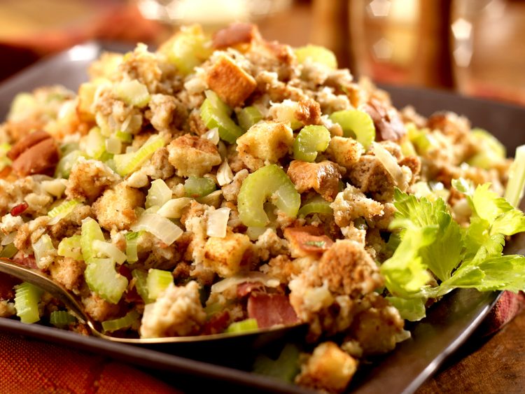 How to make the best stuffing and dressing. All you need to know, including a stuffing calculation chart.