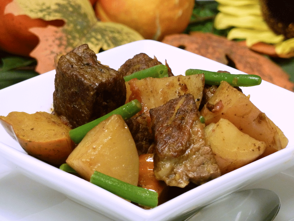 Crockpot Beef with Acorn Squash for the perfect fall family dinner with no fuss.